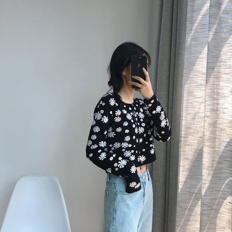 SM-K0009 Liten tusenfryd strikket genser dame slank strikket cardiganjakke SM-K0009 Liten tusenfryd strikket genser dame slank strikket cardiganjakke