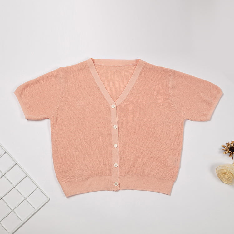 SM-K0046 V-hals knepet iset lin kort slim fit kortermet strikket cardigan SM-K0046 V-hals knepet iset lin kort slim fit kortermet strikket cardigan