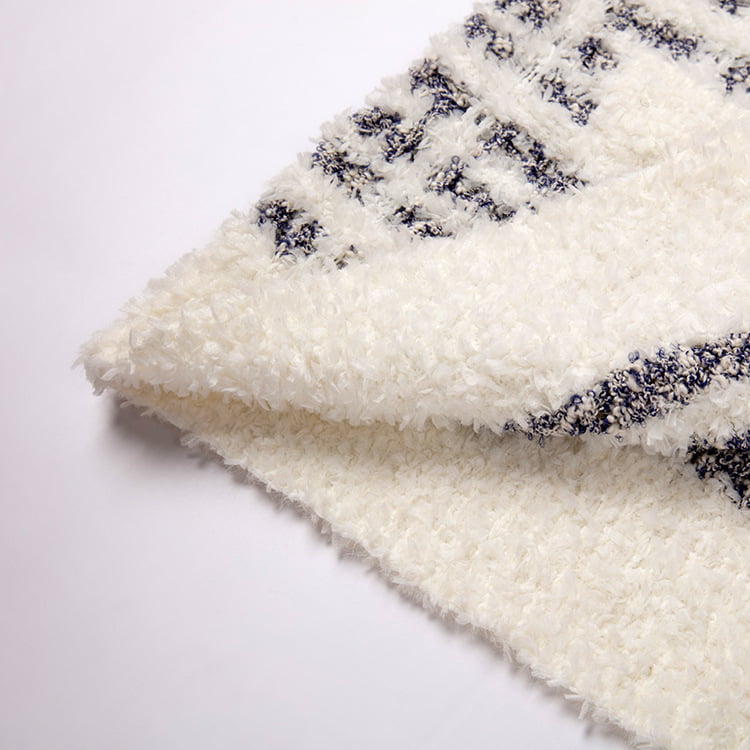 SM-K0041 Svart og hvit pledd liten velduftende mohair strikket cardigan koreansk lat stil SM-K0041 Svart og hvit pledd liten velduftende mohair strikket cardigan koreansk lat stil