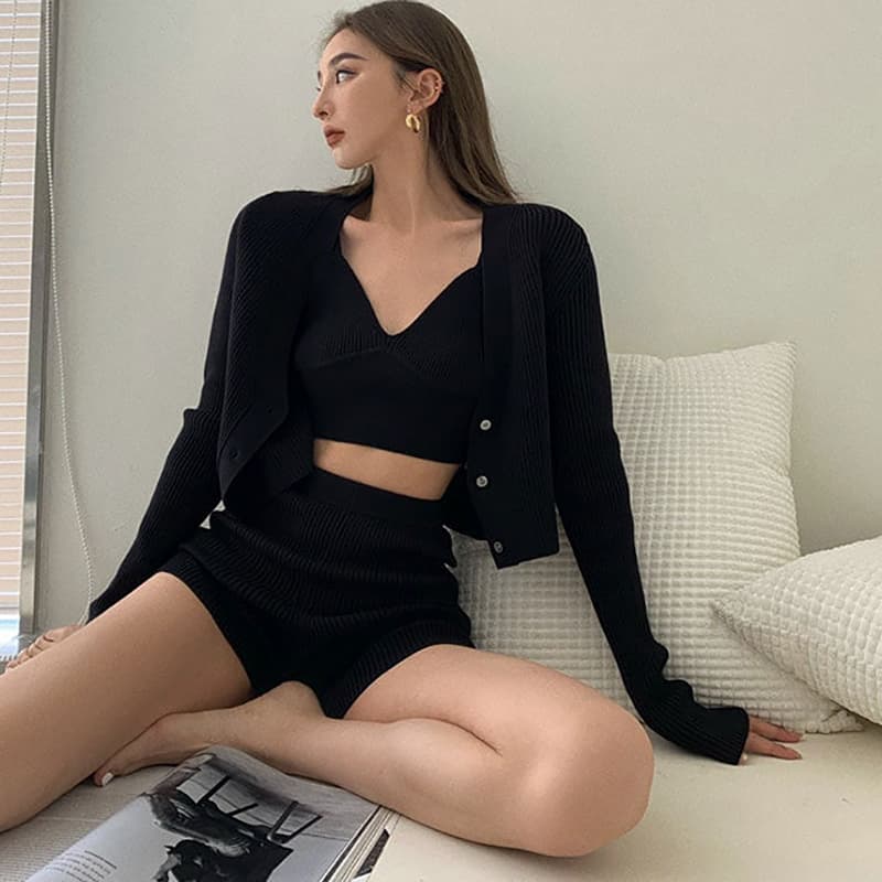 SM-K0112 myk voksaktig myk sexy vest og kåpe + shorts strikket dress SM-K0112 myk voksaktig myk sexy vest og kåpe + shorts strikket dress